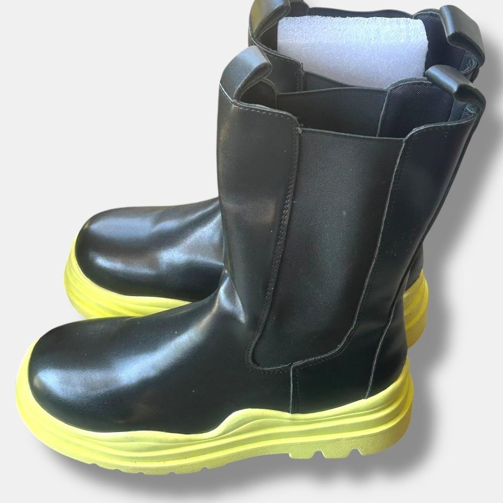 Black Chunky Platform Chelsea Boots Neon Sole Size 40 (US 9)